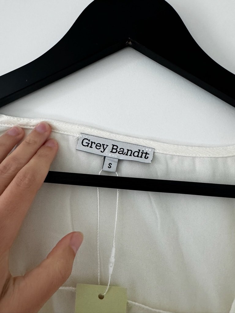 Grey Bandit White Long Sleeve Blouse Nwt - Small — image 5 of 7
